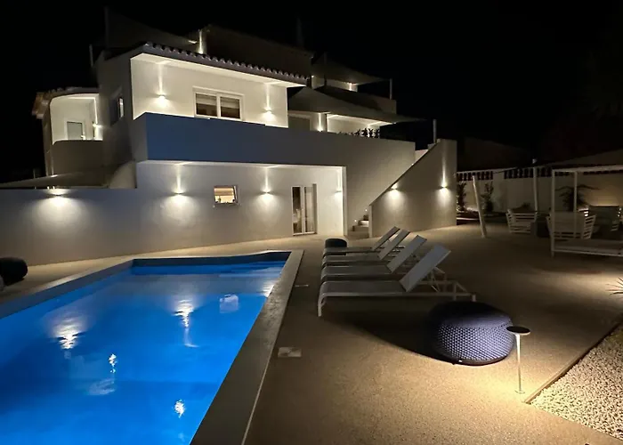 Casa Malia Luxury Bed & Breakfast Luz
